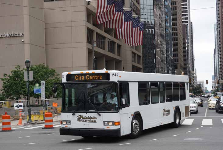 Philadelphia Trolley Works Gillig Advantage 245